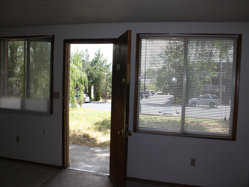A one-bedroom at The Notus Apartments, apartment 9 on 200 Lauder Avenue in Moscow, Id