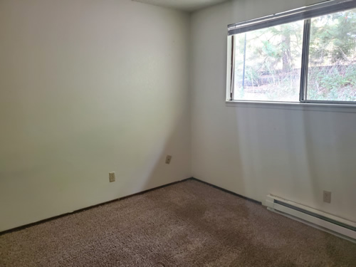 A three-bedroom apartment at the 1270 Hillside Drive, Upper Unit, Pullman WA 99163