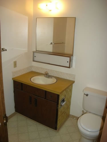 Picture of apartment 13, a two-bedroom at The Valley View Apartments, 1425 Valley Road, Pullman, Wa