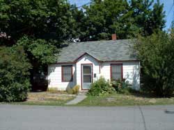 Exterior image of the three-bedroom house on 416 West Fourth in Moscow, Id