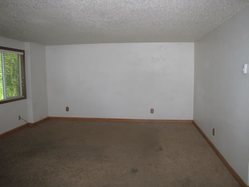A three-bedroom apartment at The 1270 Hillside Duplex, Lower, Pullman WA 99163