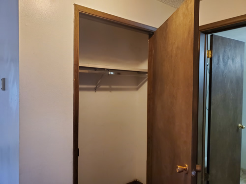 coridor closet